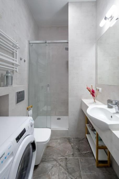 Charming Apartment In Calm And Central Area Kraków Eksteriør billede